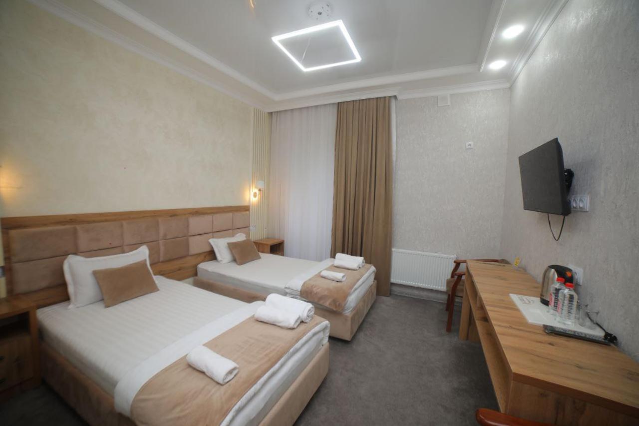 Hotel Tinchlik Plaza Ургенч Екстериор снимка